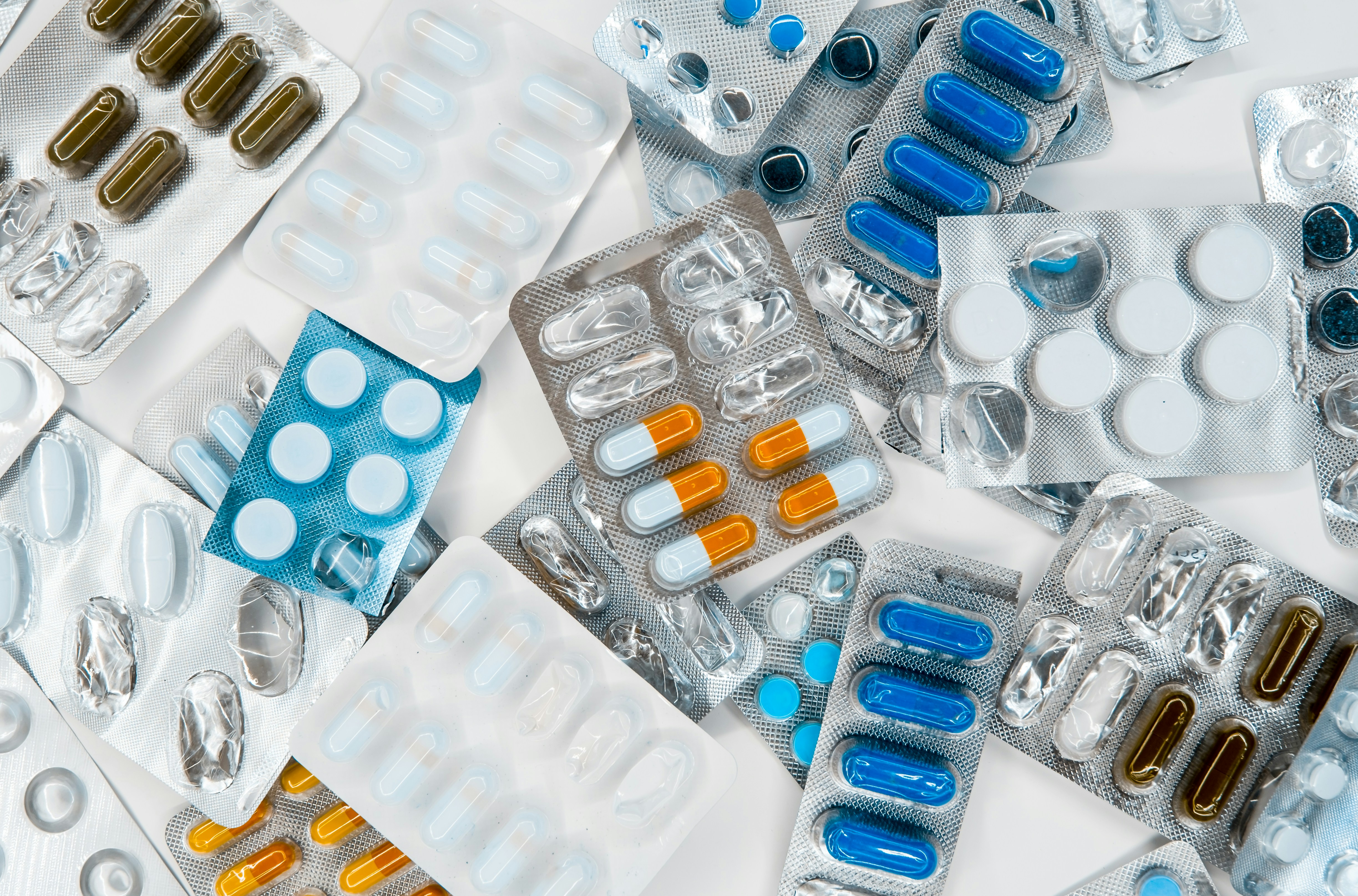Discreet pharmacy packaging