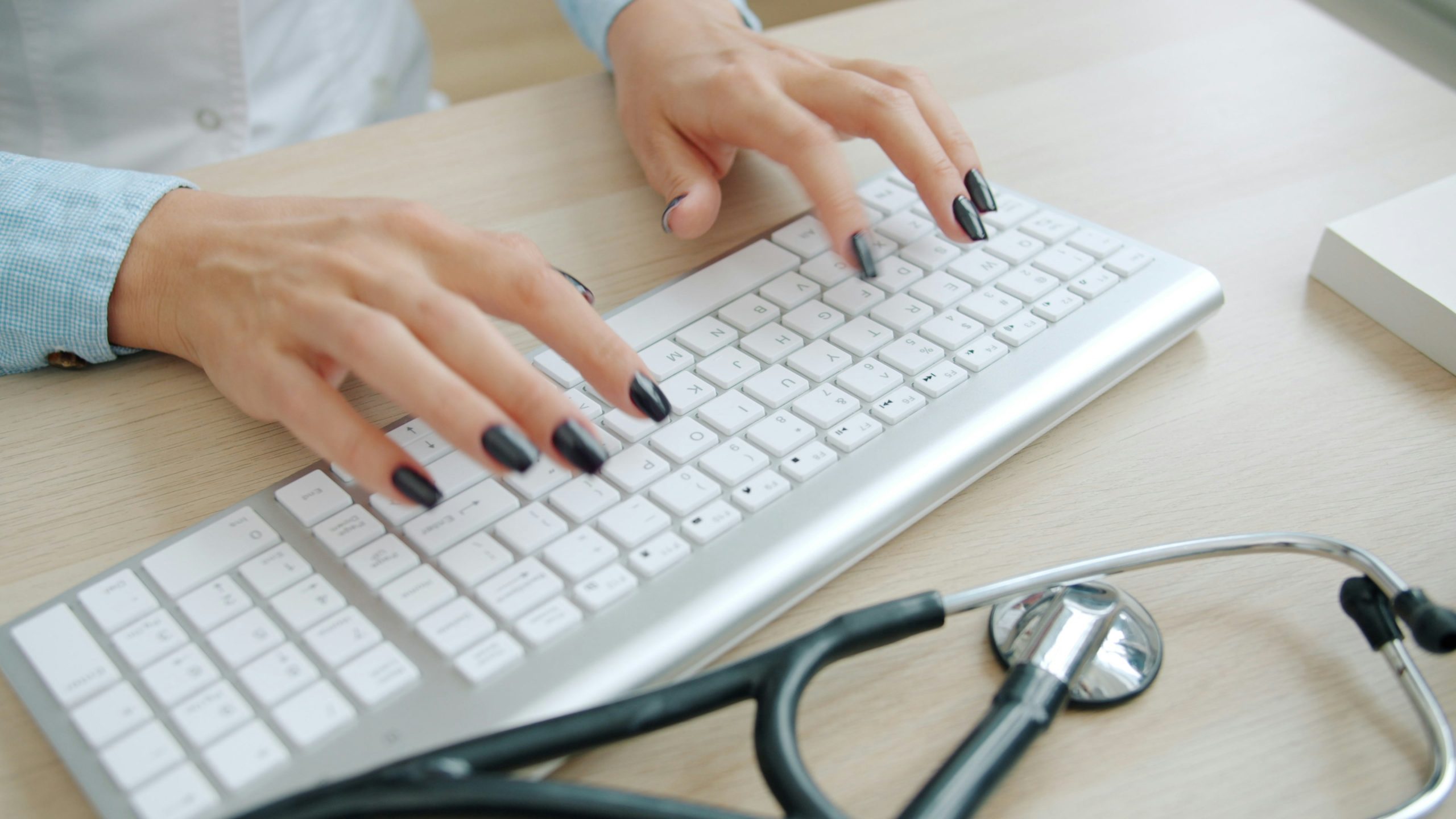 Hay Fever Season: Pharmacy Advice for Seasonal Allergic Rhinitis